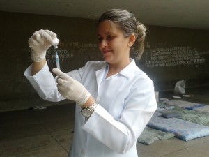 a coordenadora de imunização, enfermeira Luana Luz. 