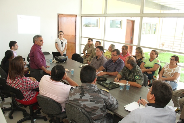 Sala de reuniões da prefeitura municipal de Picos. 
