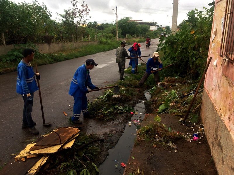 PREFEITURA DE PICOS Prefeitura realiza ações educativas da Campanha Jogue  Limpo